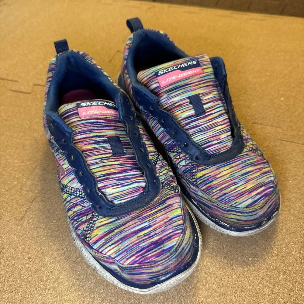 Skechers smoke free